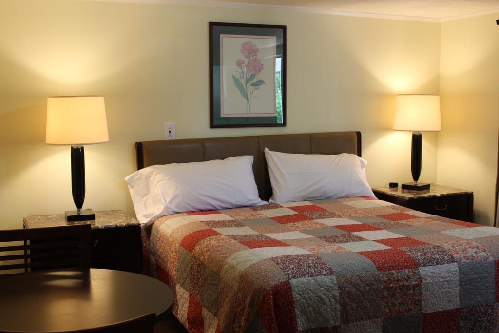 Royale Coach Motor Lodge Hampton Exterior foto